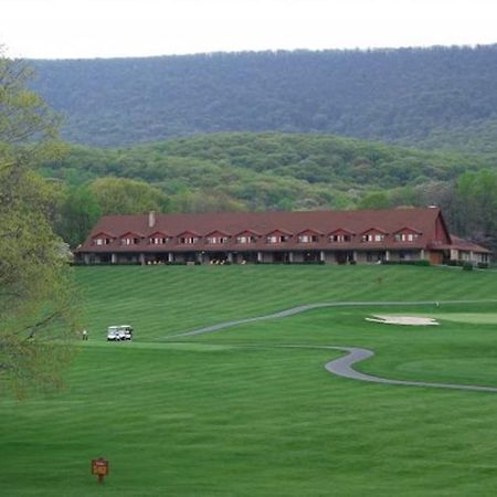 بيركلي سبرينغز Cacapon State Park Lodge المظهر الخارجي الصورة