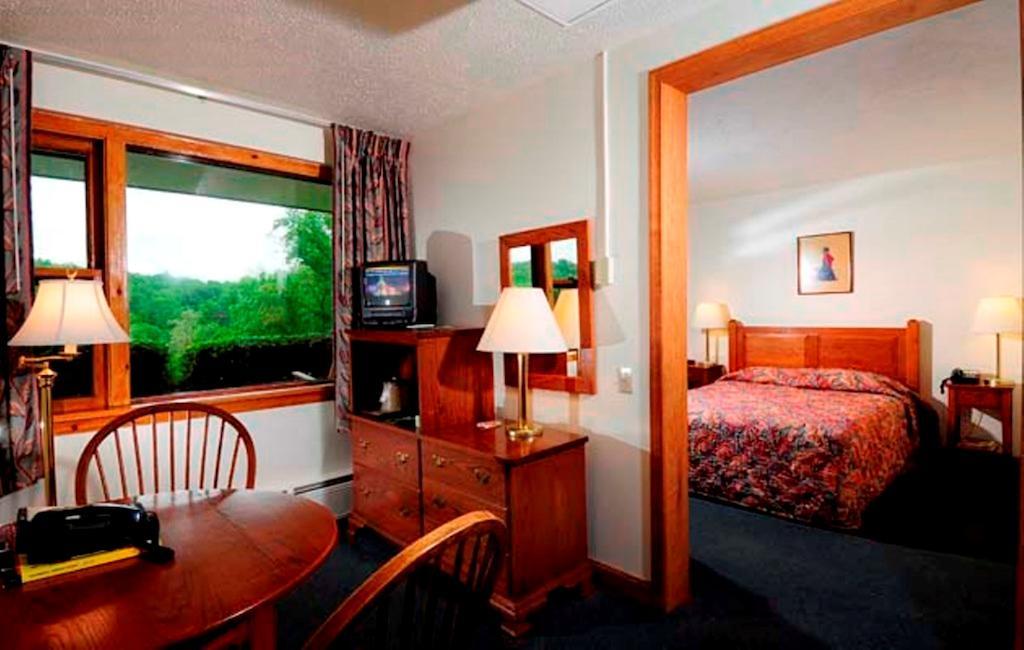 بيركلي سبرينغز Cacapon State Park Lodge الغرفة الصورة