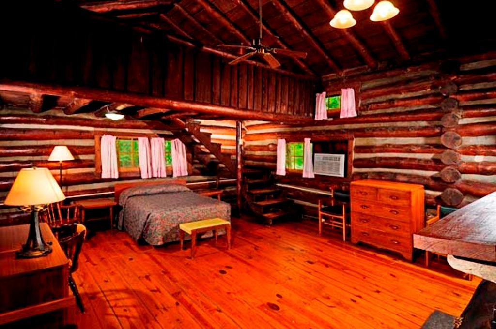بيركلي سبرينغز Cacapon State Park Lodge المظهر الخارجي الصورة